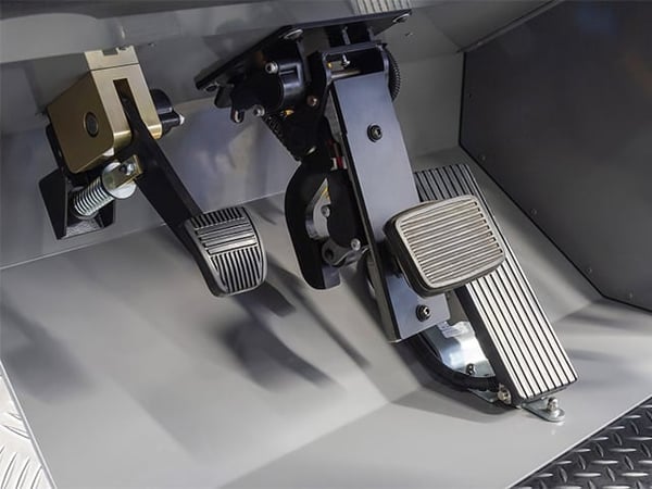 Komatsu 830E-1AC pedals