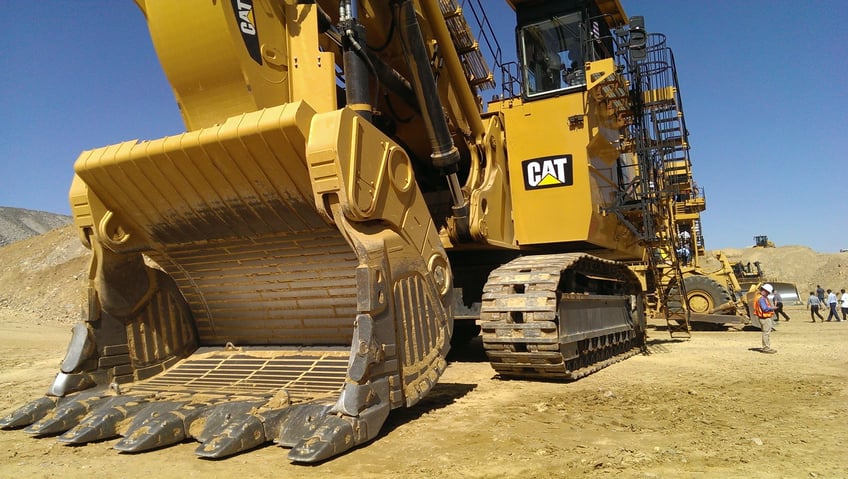 caterpillar-6060-FS