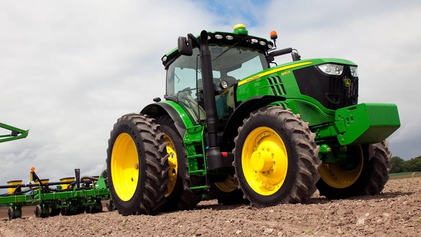 john-deere-tractor