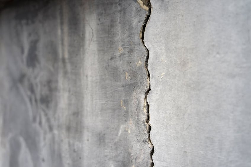 cracked concrete wall