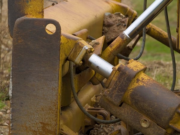 six-tips-earthmoving-equipment