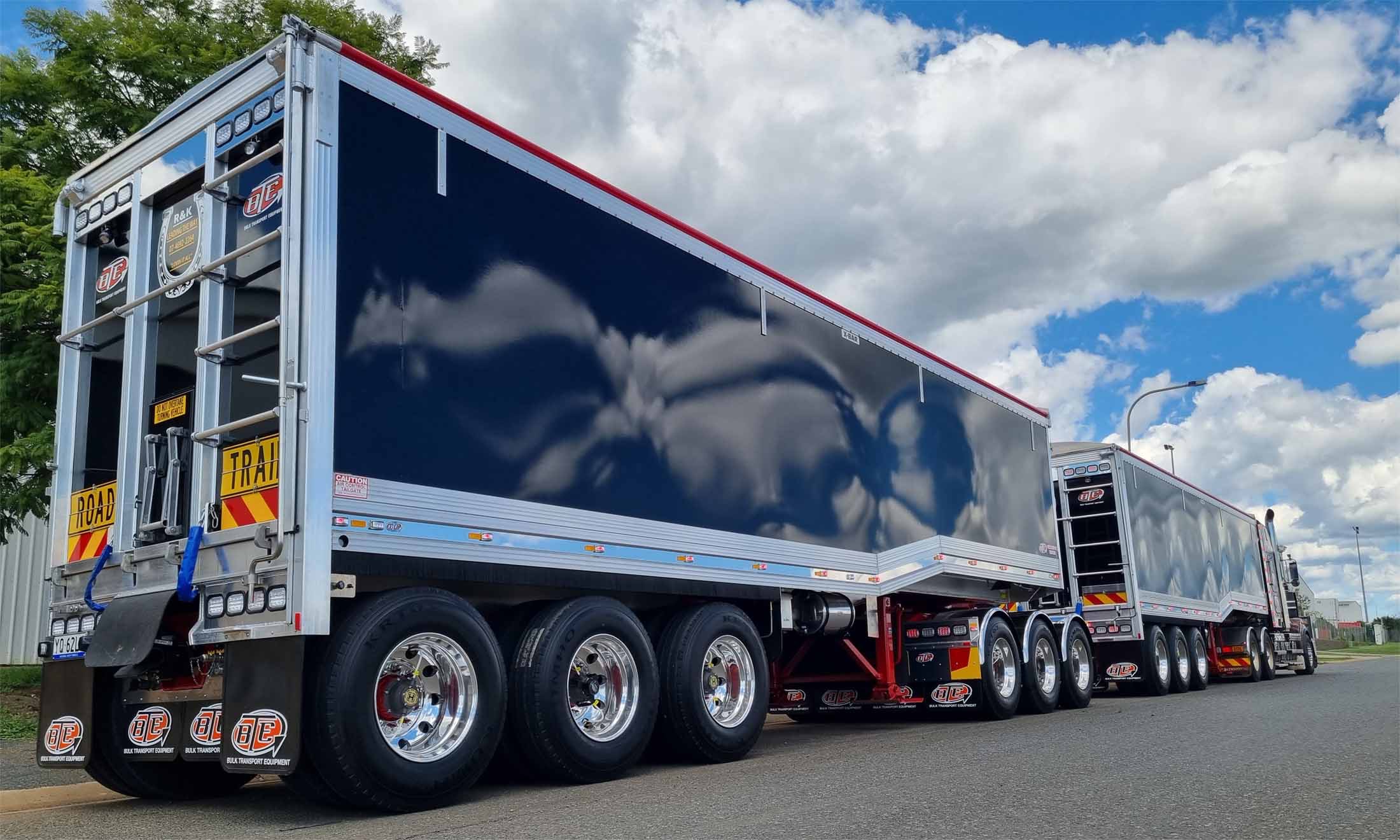 b-double-semi-tipper